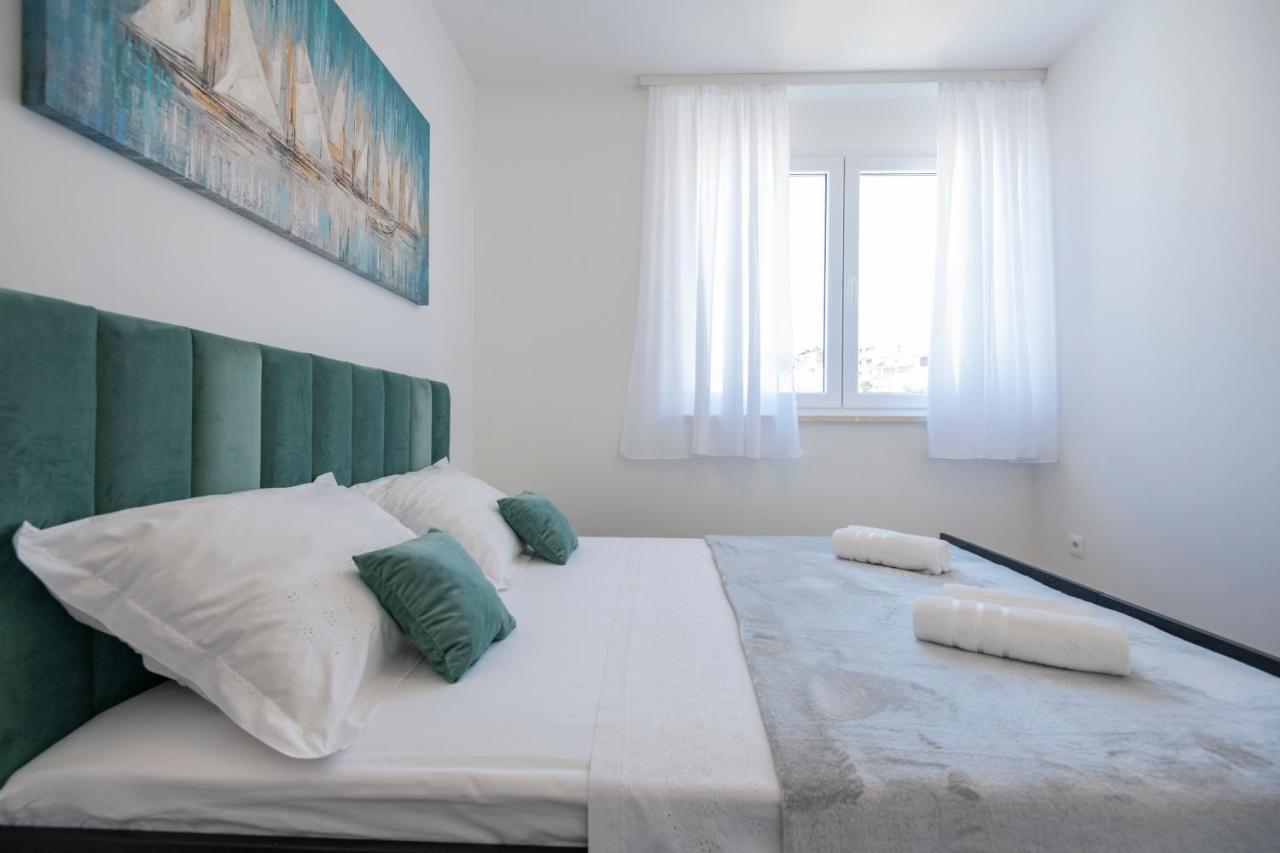 Luxury Apartment Makarska 2Min From Beach Eksteriør bilde