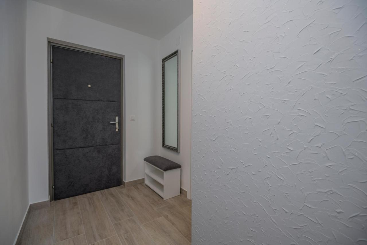 Luxury Apartment Makarska 2Min From Beach Eksteriør bilde