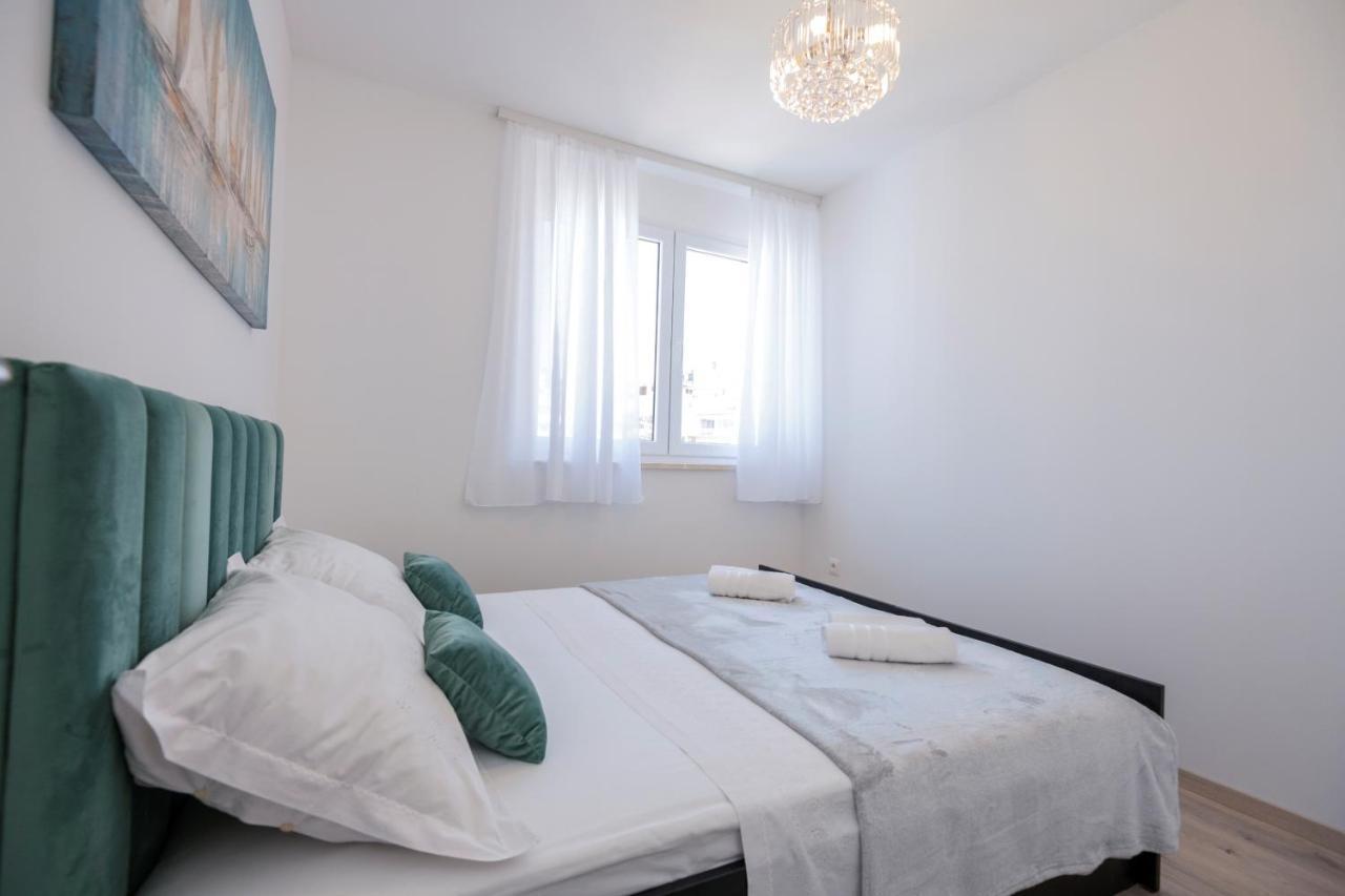 Luxury Apartment Makarska 2Min From Beach Eksteriør bilde