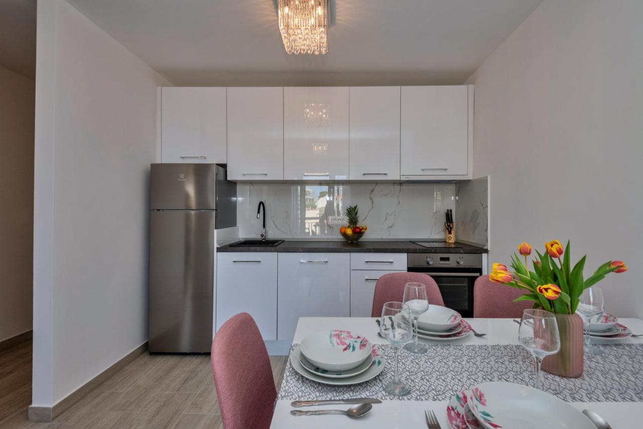 Luxury Apartment Makarska 2Min From Beach Eksteriør bilde
